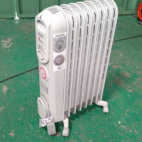 デロンギ オイルヒーター V550807EFS これからの季節に！