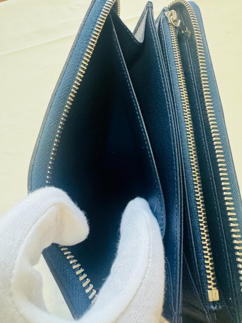 【美品 】ルイヴィトン エピ ジッピーウォレット 長財布　ラウンドファスナー 青