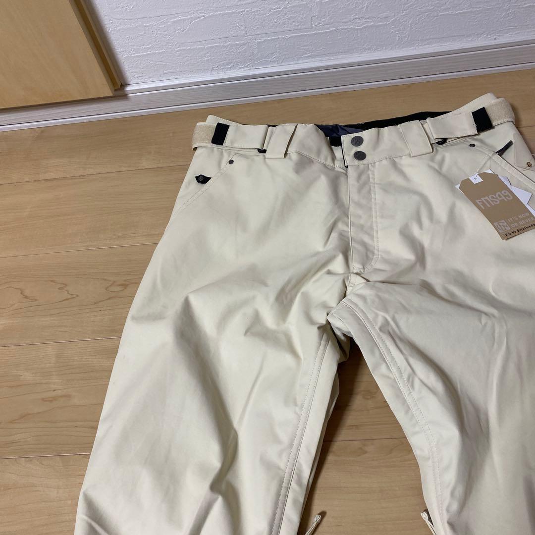 スノーボードウェア　FNS49 上下　XL 未使用　タグ付き