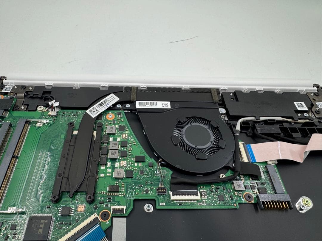 HPノートパソコン★ジャンク★12世代★ corei5★15S-f45042TU