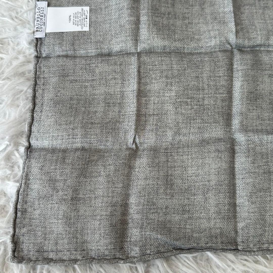 新品未使用✨ブルネロクチネリ ポケットチーフ ハンカチ シルク100% ロゴ