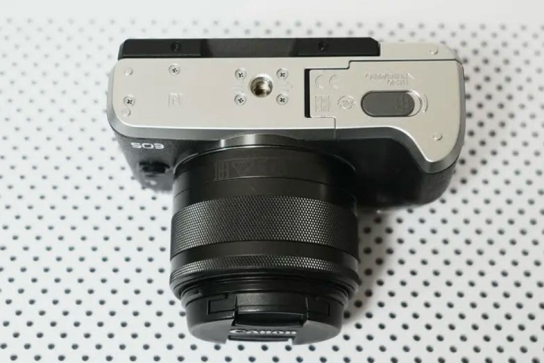 【美品】Canon EOS M6 シルバー EF-M15-45 レンズキット