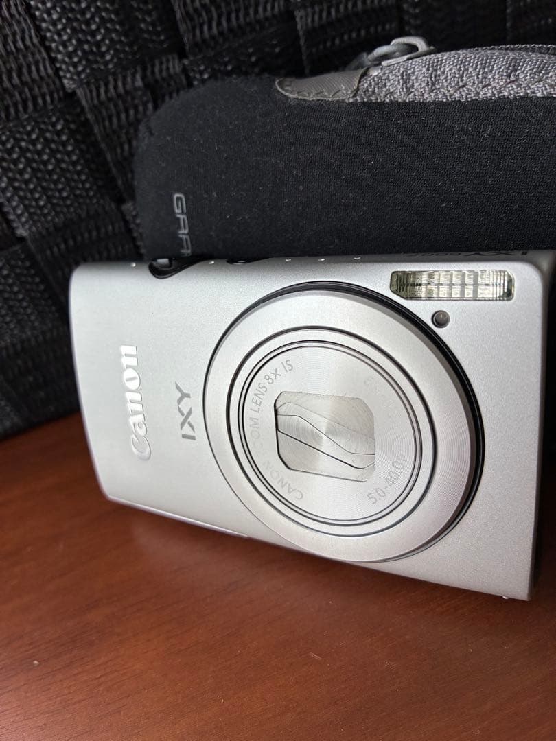 美品Canon IXY 600F シルバー デジタルカメラ