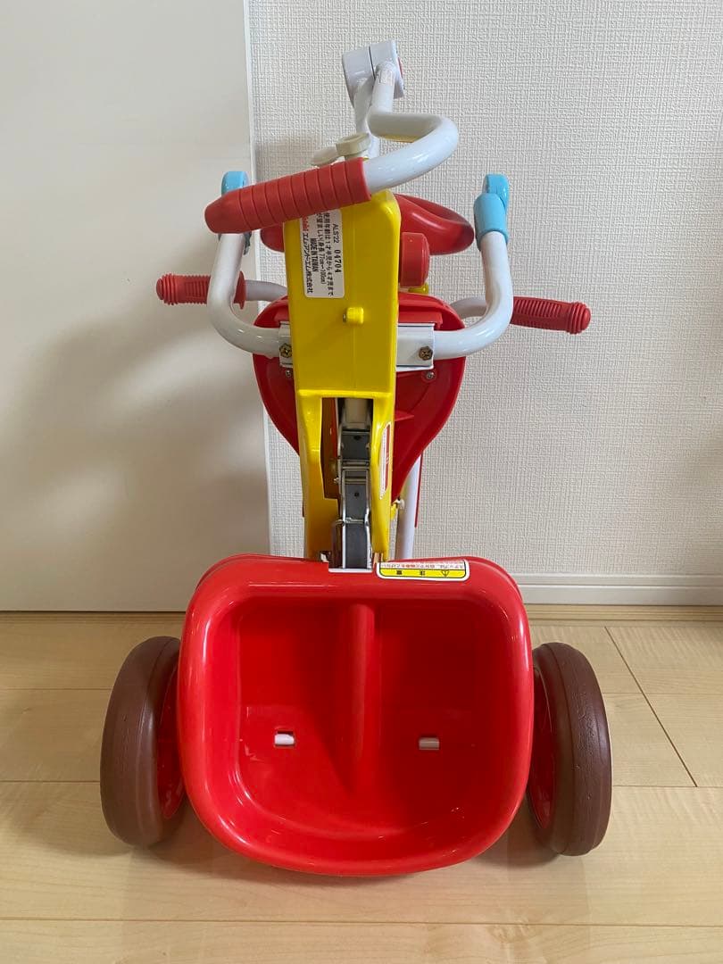 【美品】★それいけ！アンパンマンオールインワンUPII折りたたみ三輪車