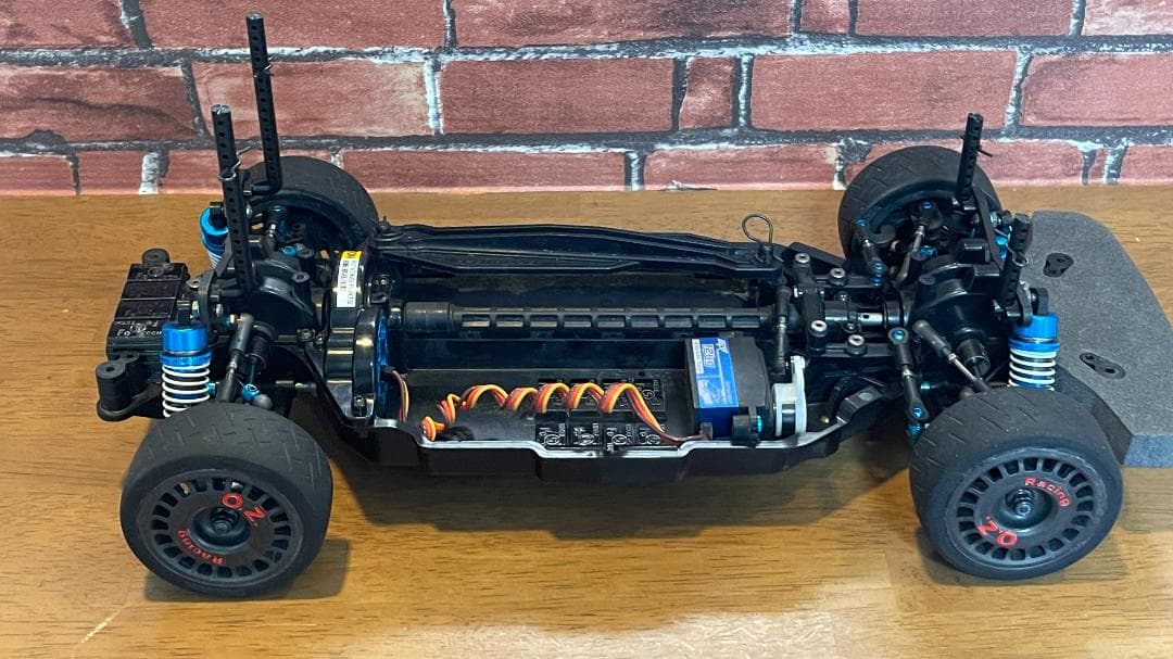 タミヤTT-02 type-XV GRヤリスラリー１ハイブリッドボディ付き