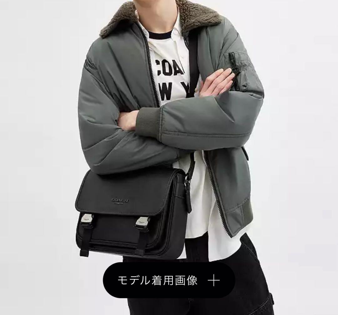 中古のCOACH レーサーメッセンジャーバッグ黒　CU110 、タグ・袋有、本物