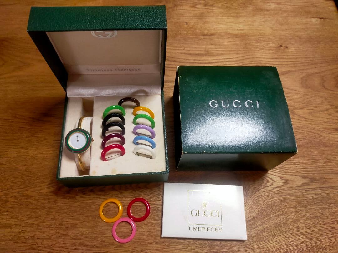 GUCCI チェンジベゼル腕時計 交換用リング付き