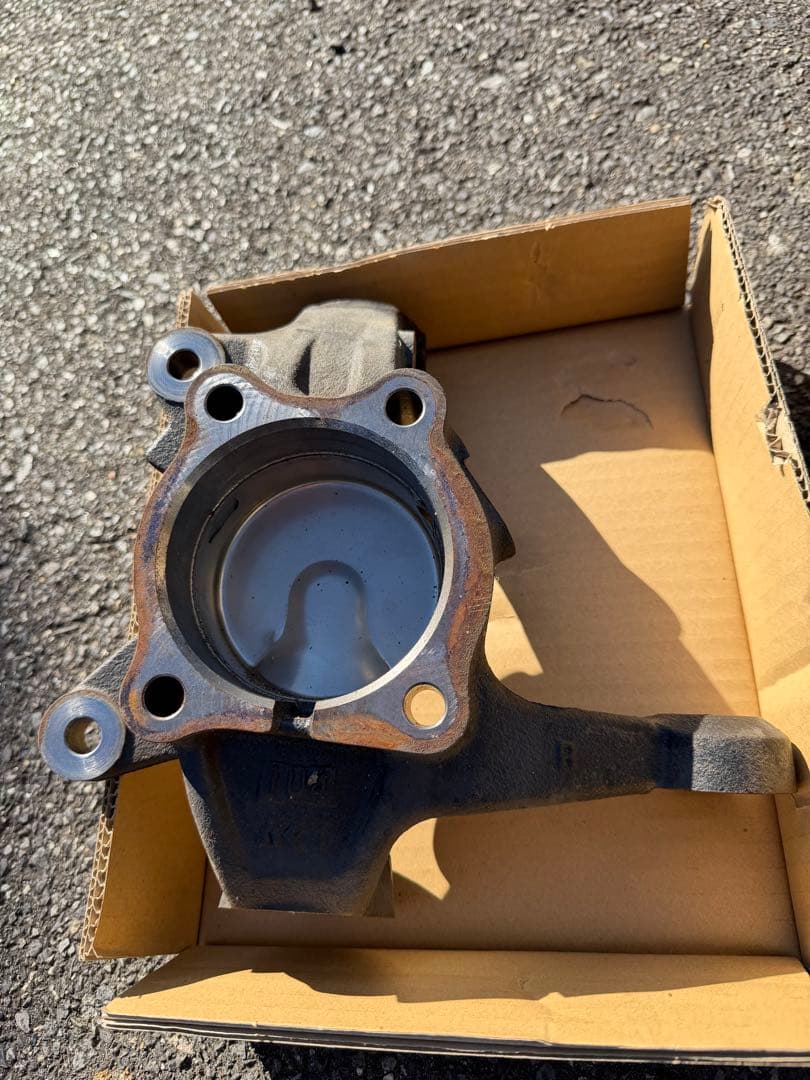 FABULOUS ローダウンナックル 200系ハイエース専用