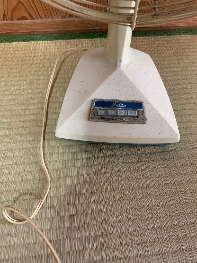 東芝　レトロ　昭和扇風機　グリーン　動作確認済み