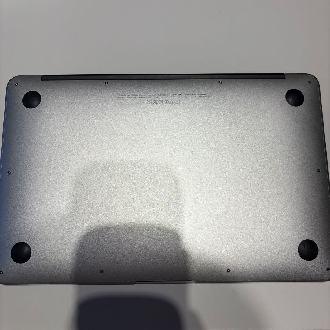 MacBook本体 Apple MacBook Air (11-inch, Mid 2013)