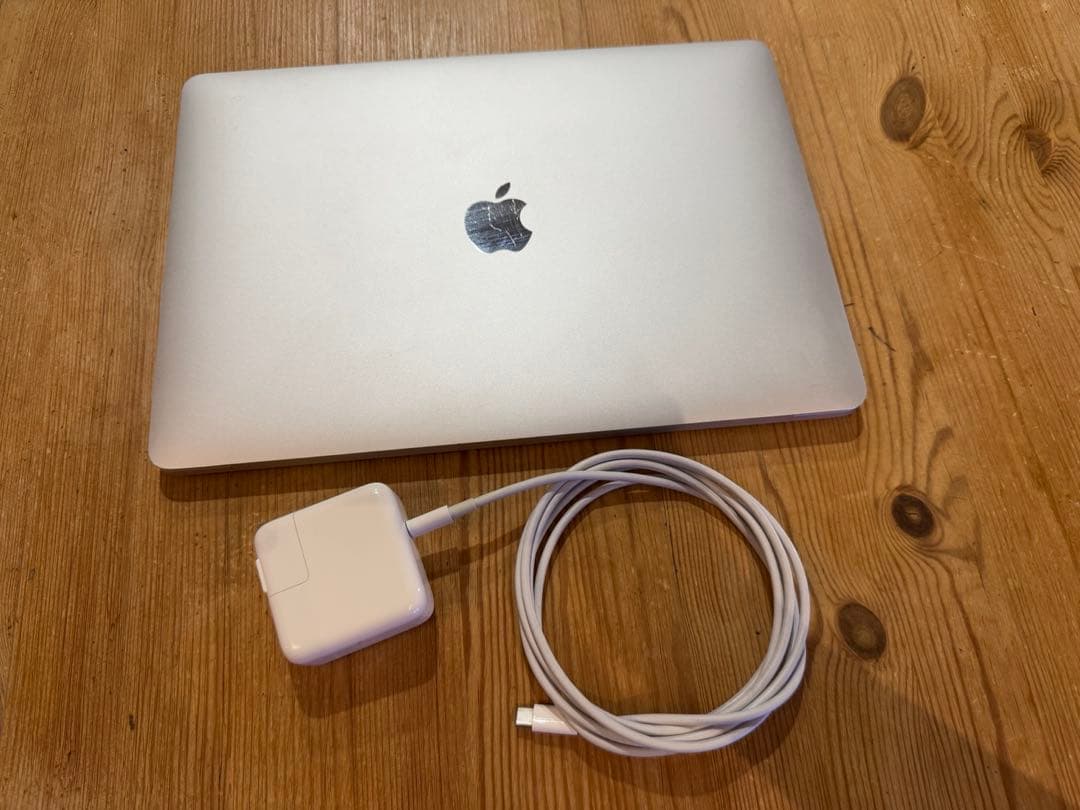 Apple MacBook Air (M1, 2020) 本体 US