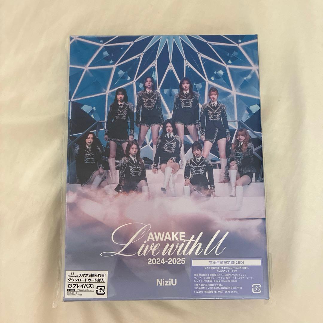 K-POP・アジア NiziU AWAKE Live with U 2024-2025