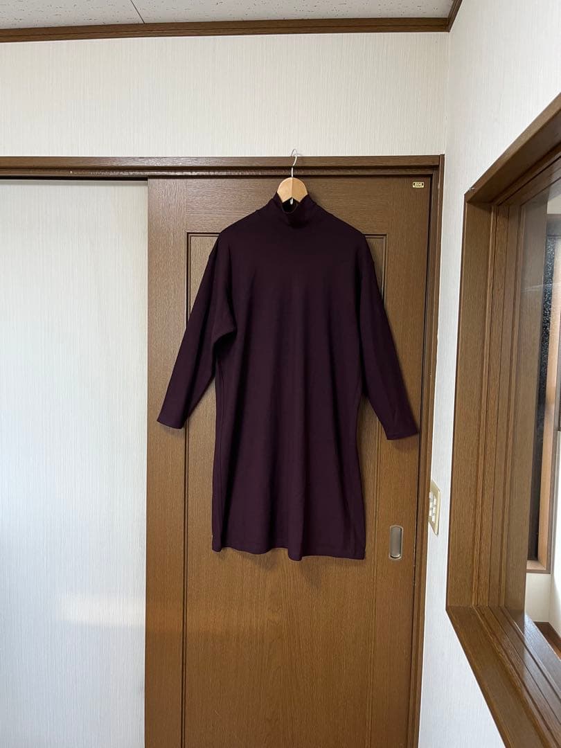 さんちゃん様ヨーガンレールハイネック　ダークパープルブラウンのようなチュニック