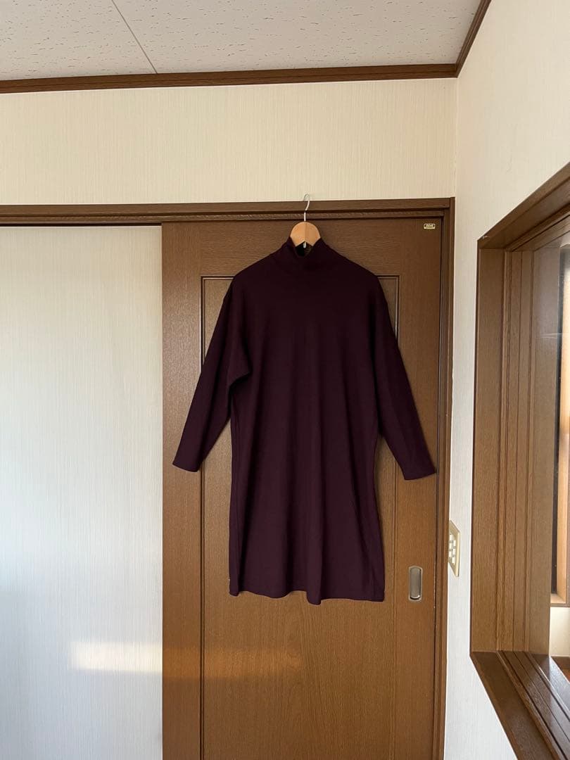 さんちゃん様ヨーガンレールハイネック　ダークパープルブラウンのようなチュニック