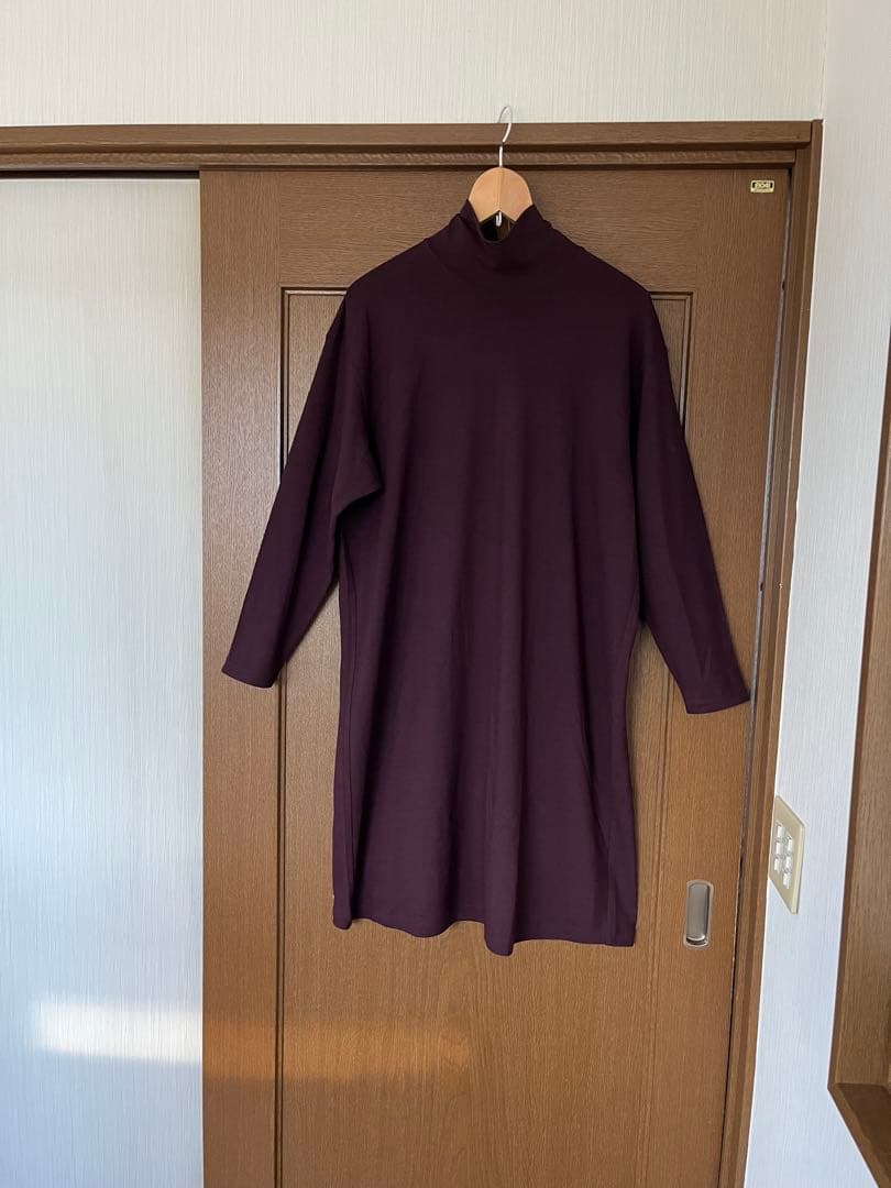 さんちゃん様ヨーガンレールハイネック　ダークパープルブラウンのようなチュニック