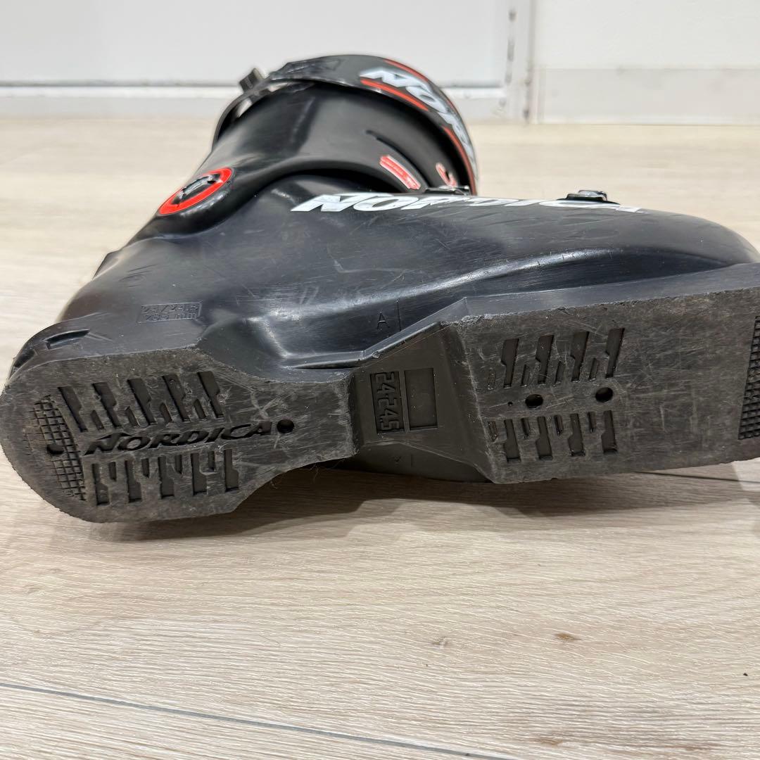 Nordica Dobermann GP 130 ノルディカ　ドーベルマン