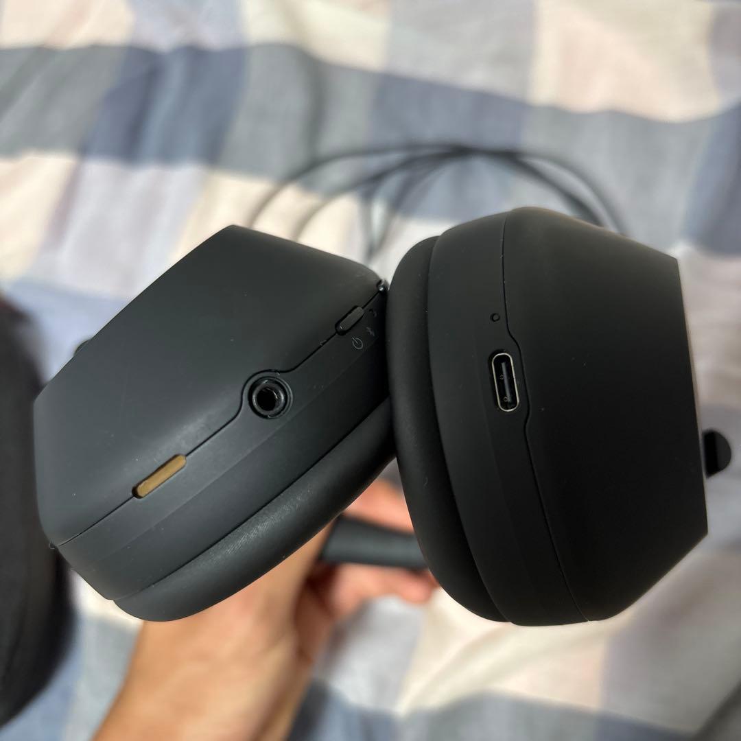 【美品】　SONY ワイヤレスヘッドホン WH-1000XM5 ブラック