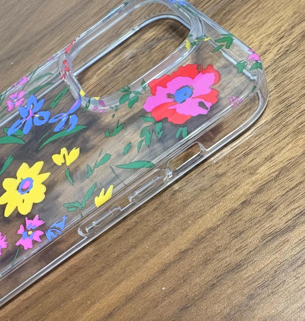 【正規品】 ケイトスペード iPhone14Pro対応ケース クリームマルチ