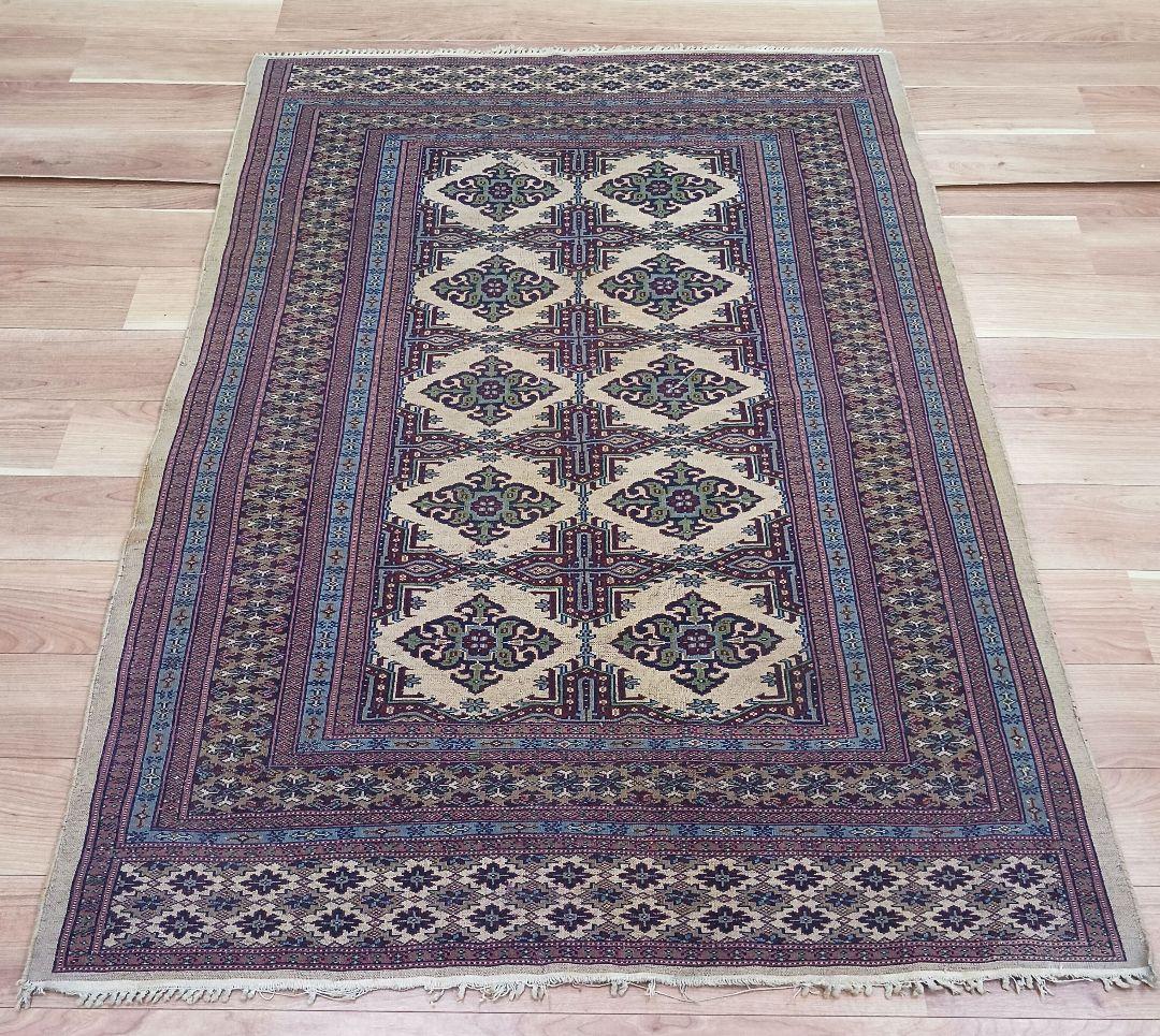 Y3202 パキスタン絨毯 ウール 手織り 180×128㎝