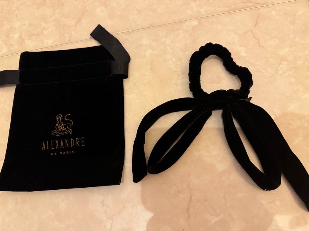 ALEXANDRE DE PARIS ブラックヘアゴム　ポニー