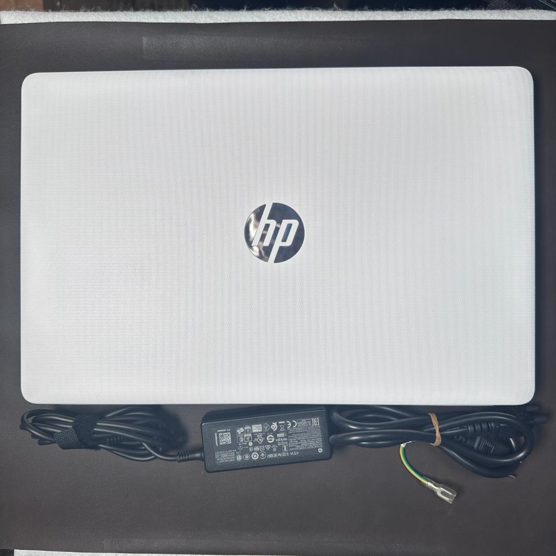 HP ノートPC 15.6インチ ホワイト ACアダプター付き