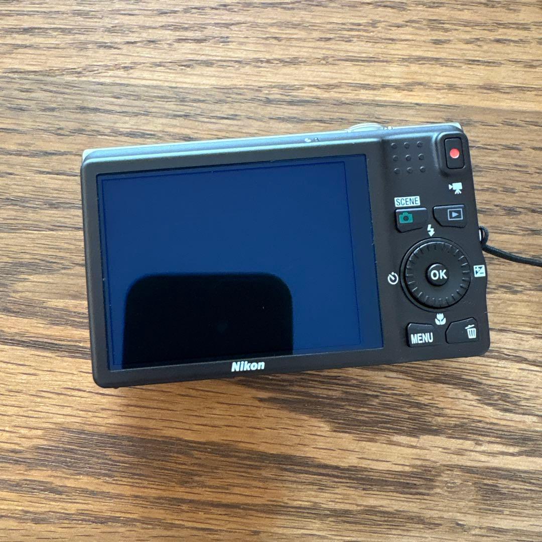 Nikon COOLPIX s6200 デジカメ