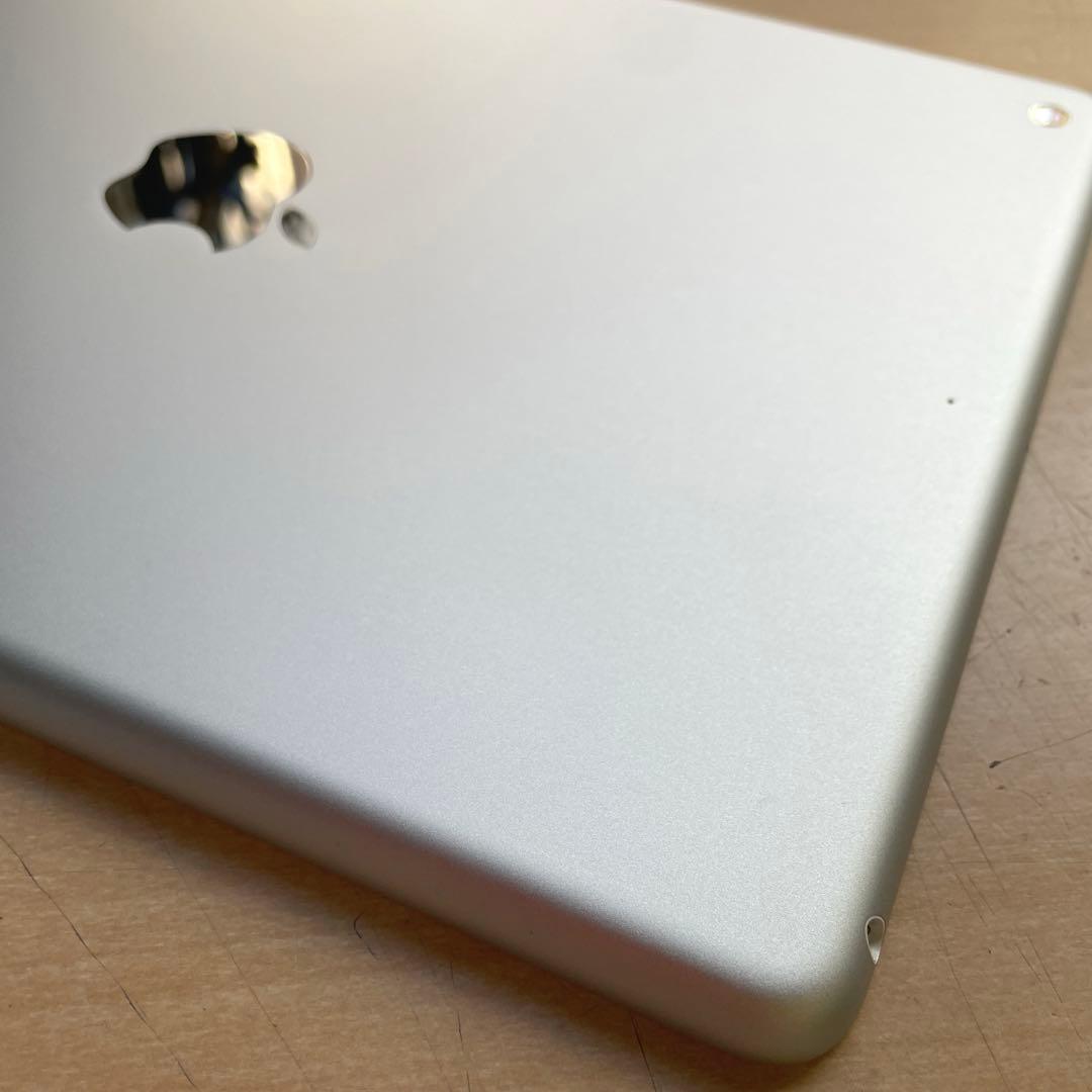 iPad 第5世代　A1822　Wi-Fiモデル　シルバー　32GB 美品　#6