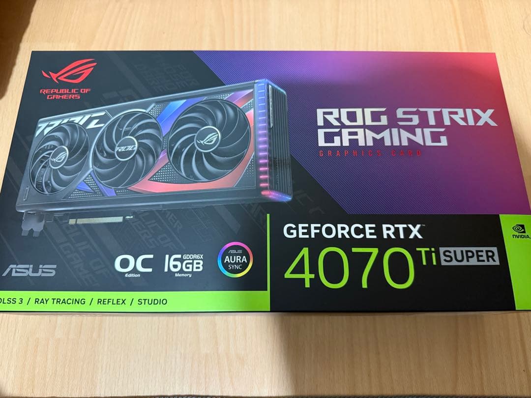 グラフィックボード・グラボ・ビデオカード ASUS ROG STRIX GeForce RTX 4070 Ti Super