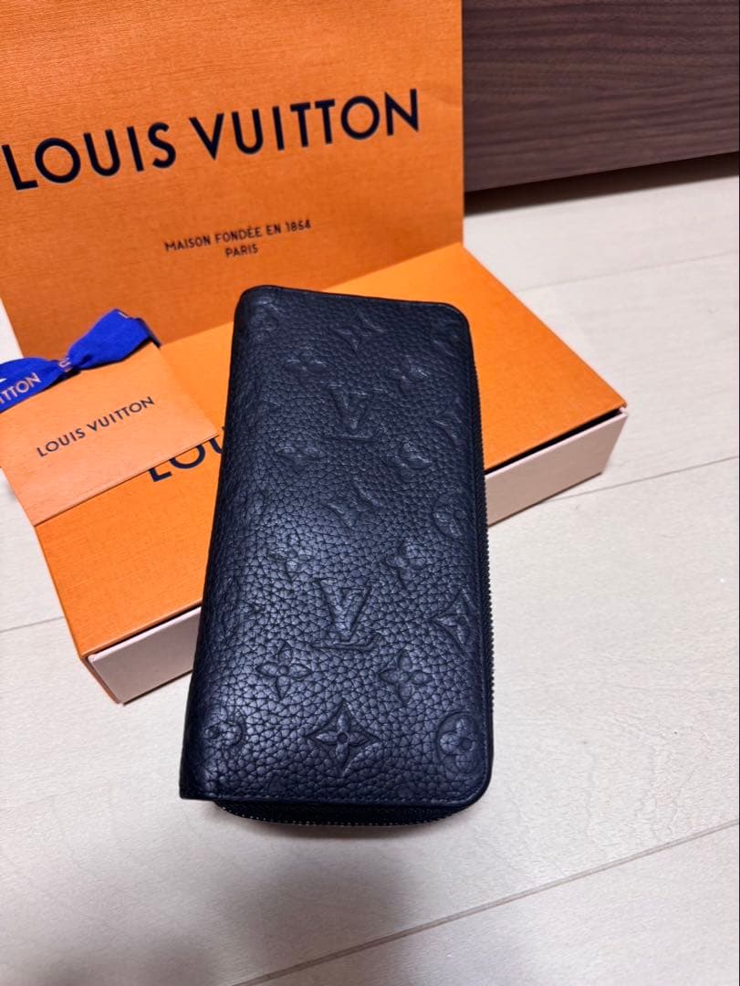 ルイヴィトン　極美品　正規品　ジッピーウォレット　ヴェルティカル