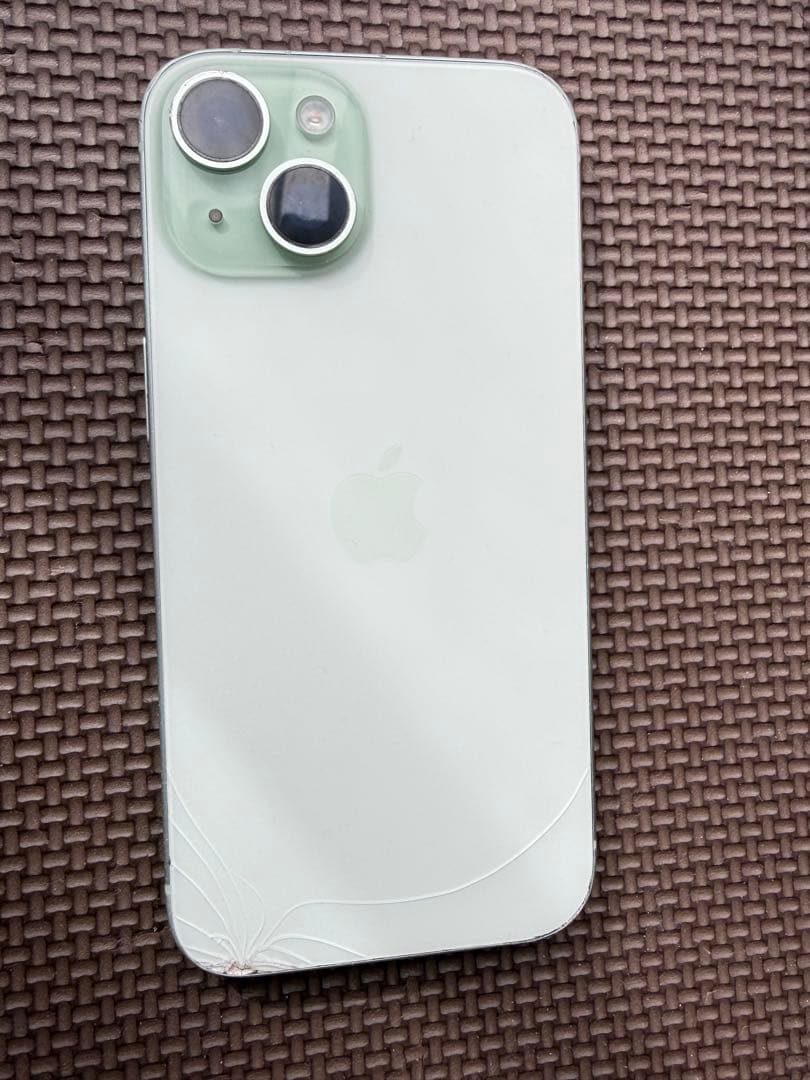 Apple iPhone 15 256GB ミントグリーン 本体