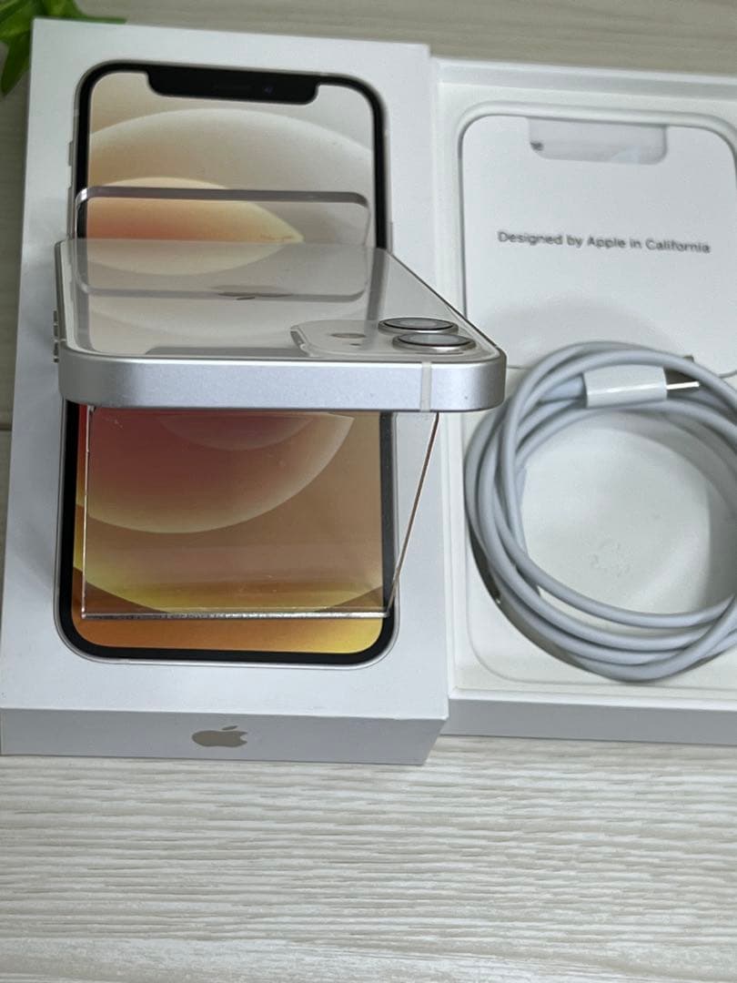 ✅✨未使用近い・100％✨iPhone 12 mini 128GB ホワイト