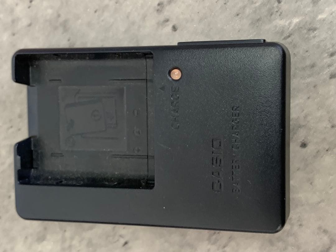 # CASIO EXILIM 14.1 EX-Z2300 デジタルカメラ カシオ