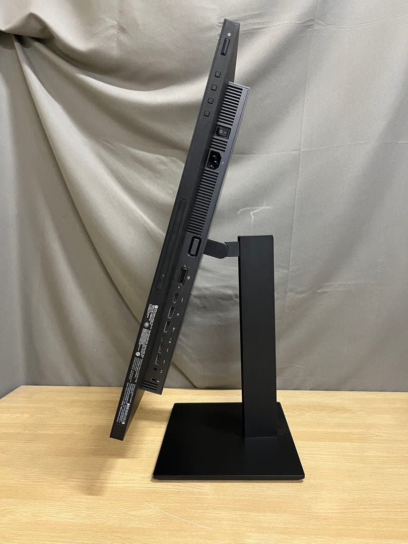 HP Z24n G2 24インチモニター　PS4対応　USB TYPE-C機能