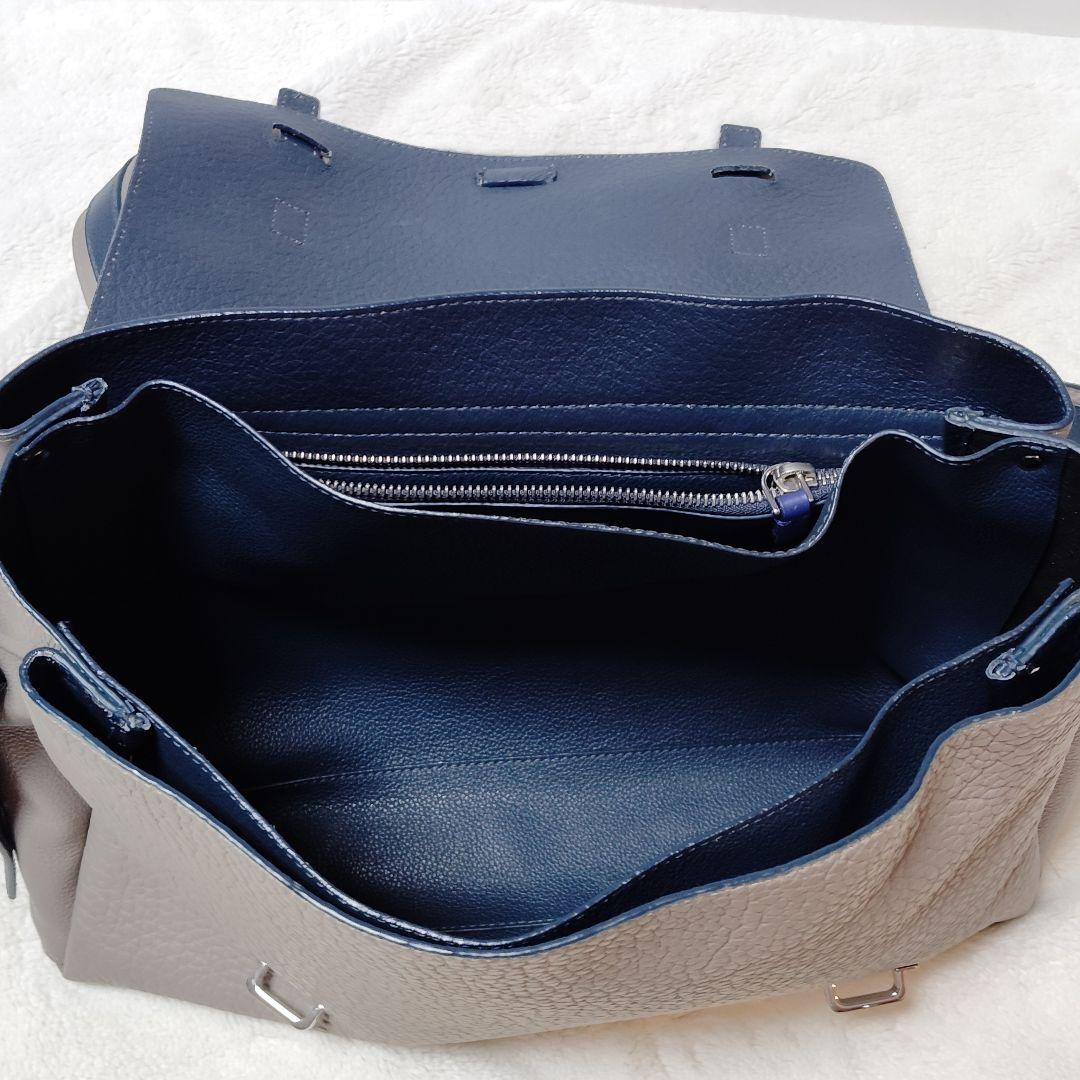 【売約済み】 フルラ ジョーヴェ メッセンジャーバッグ シボ革 A4可 大容量