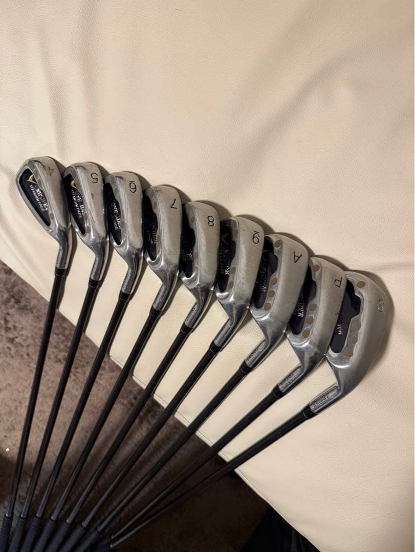 【送料込み】激安　Taylor Made ゴルフセット　ゴルフバッグ