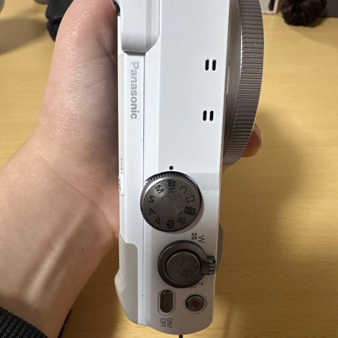 Lumix デジタルカメラ ホワイト