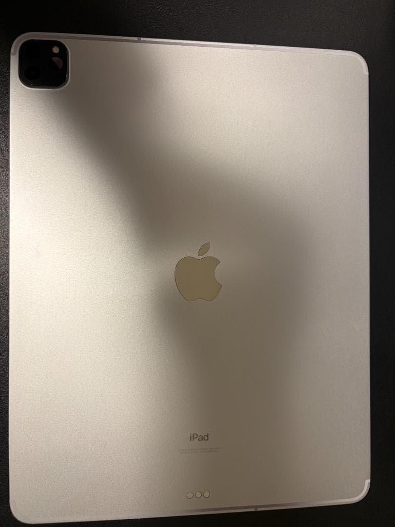 Apple iPad シルバー M1 512MB + 純正Magic KB