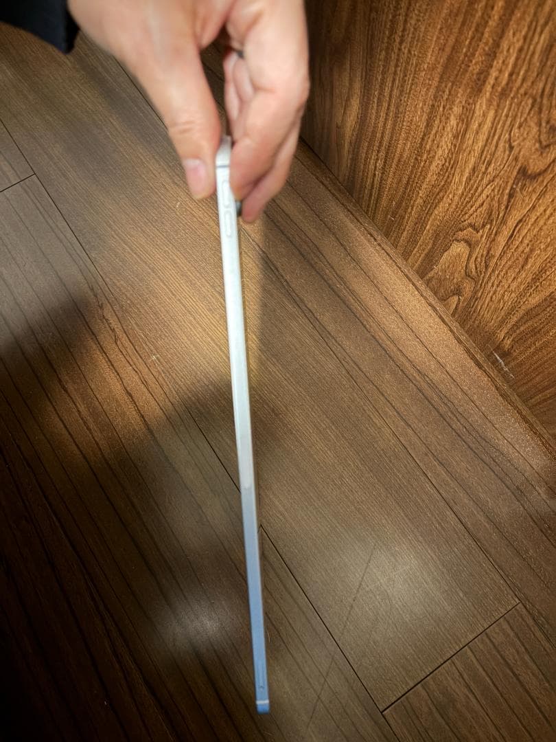 Apple iPad シルバー M1 512MB + 純正Magic KB