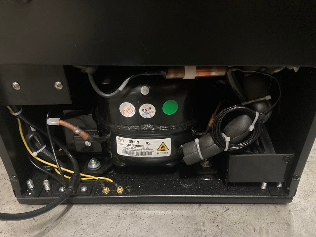 2)STEAKAGER ステーキ　肉熟成器 業務用 ブラック　PRO60