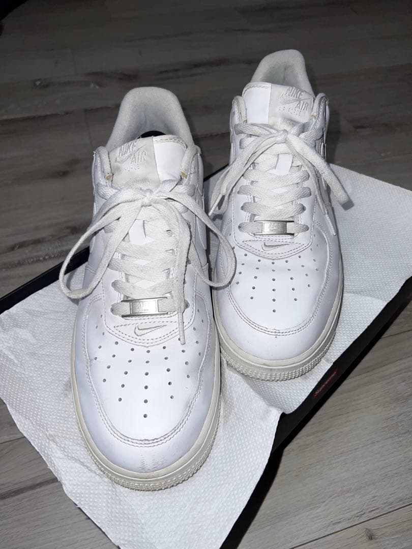 Supreme Nike Air Force 1 ホワイト シュプフォース1