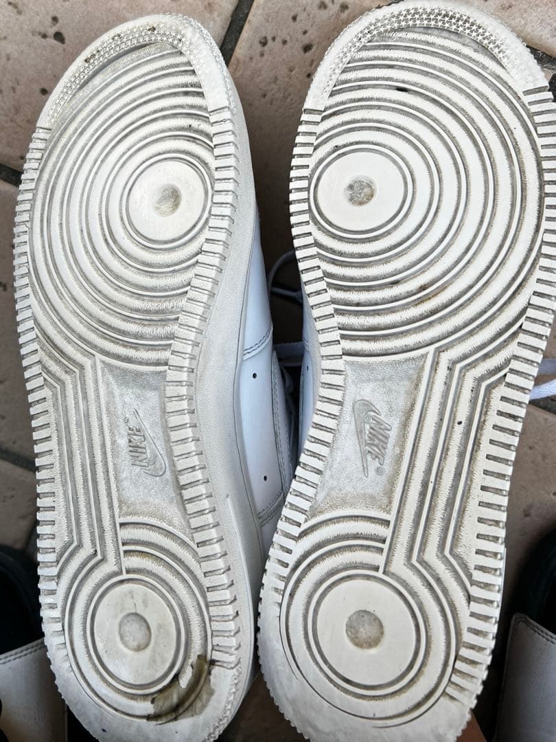 Supreme Nike Air Force 1 ホワイト シュプフォース1