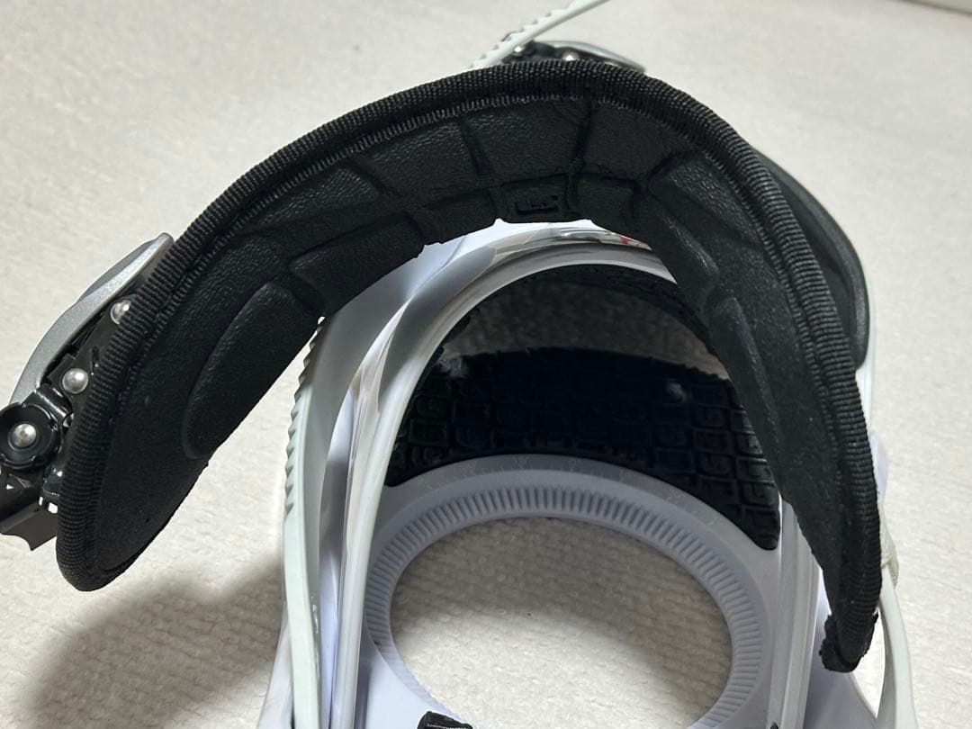 【未使用】BURTON バートン ビンディング Freestyle Mサイズ