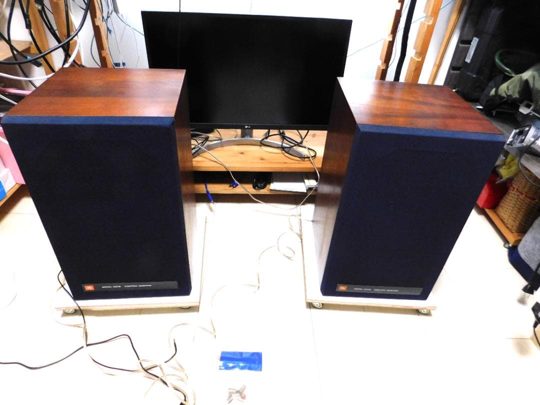 JBL Model 4301B　目立つキズのない美品　音出し確認済