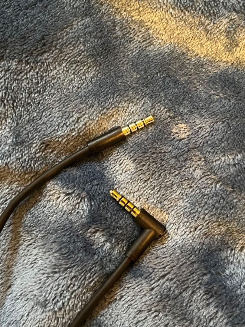 Beats Studioミッドナイトブラック　ケース、オーディオ、充電ケーブル付