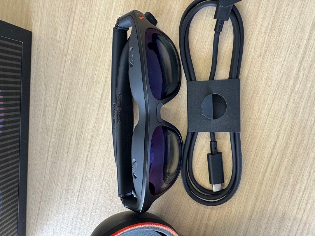 VITURE サングラス型ディスプレイ