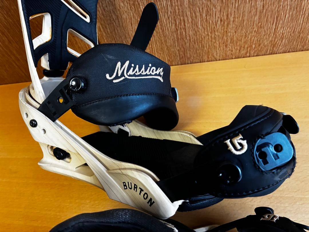 BURTONバインディング 【ミッション（メンズMサイズ）】木目カラー