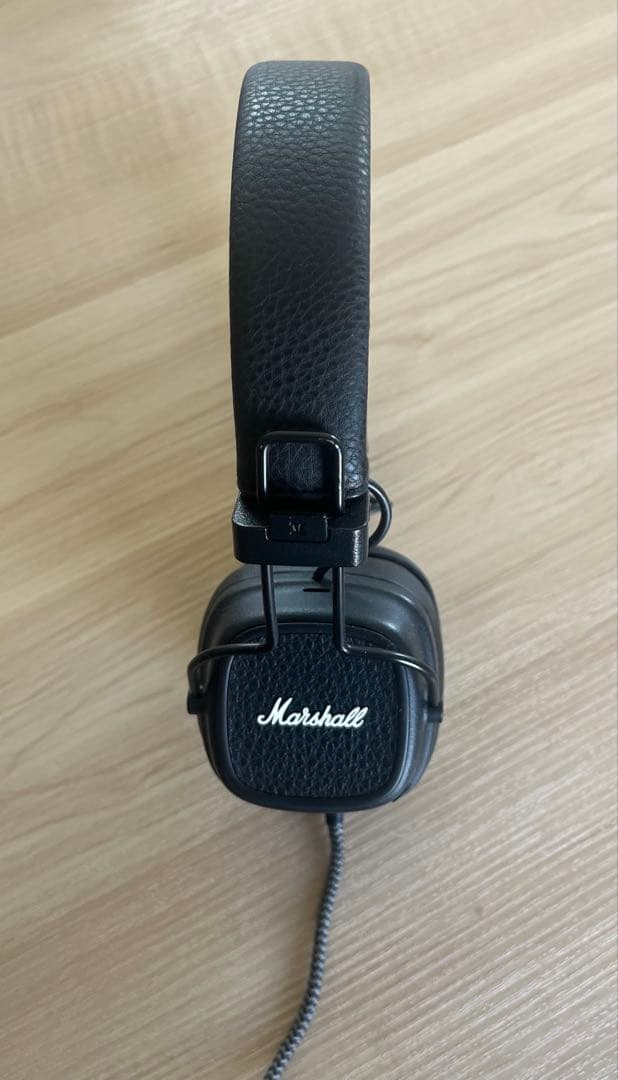 Marshall ヘッドホン