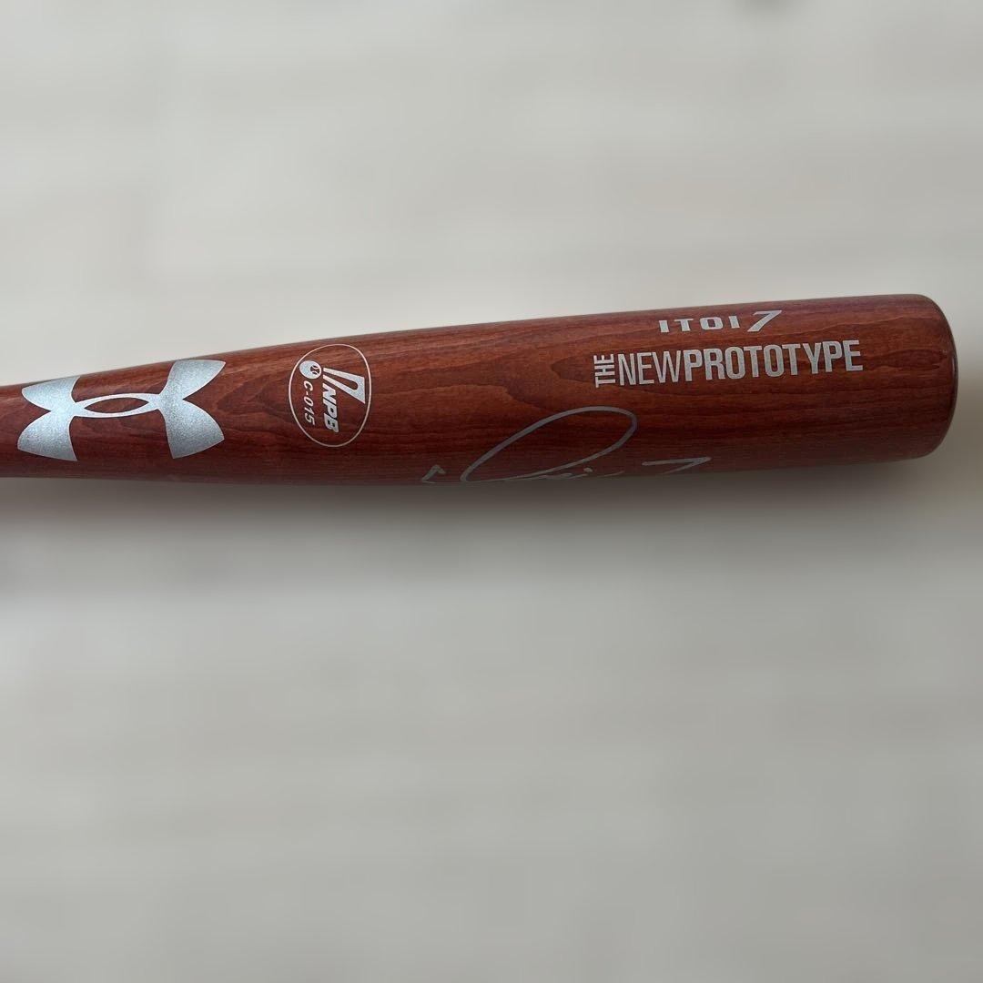 Under Armour バット 糸井　嘉男　サイン入り