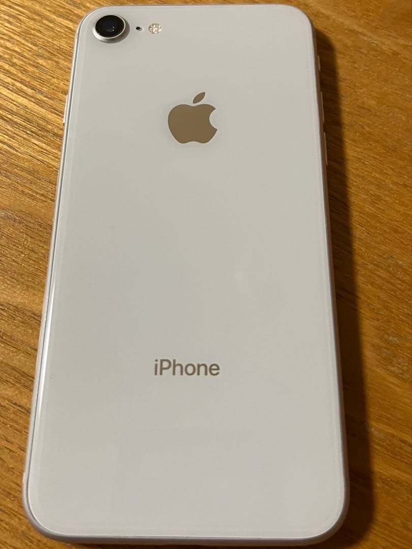 Apple iPhone8シルバー SIMフリー 64GB バッテリー88%