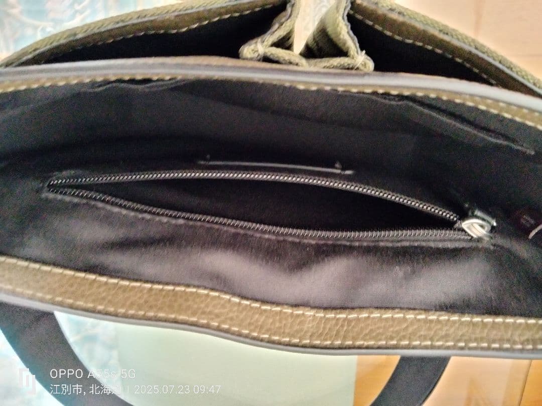 【美品！】COACH メンズメッセンジャーバッグ（ オリーブ＆グリーンカラー）